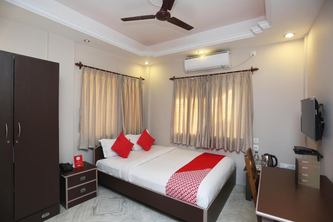 Oyo 19855 B S Guest House Jādabpur Buitenkant foto